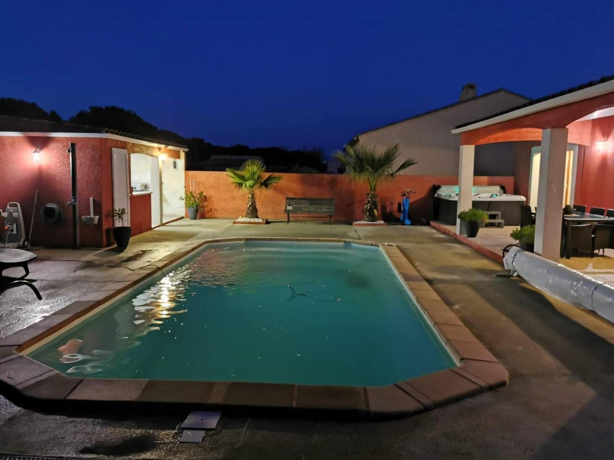 Villa Elegante A Carcassonne Avec Jardin Et Jacuzzi Buitenkant foto